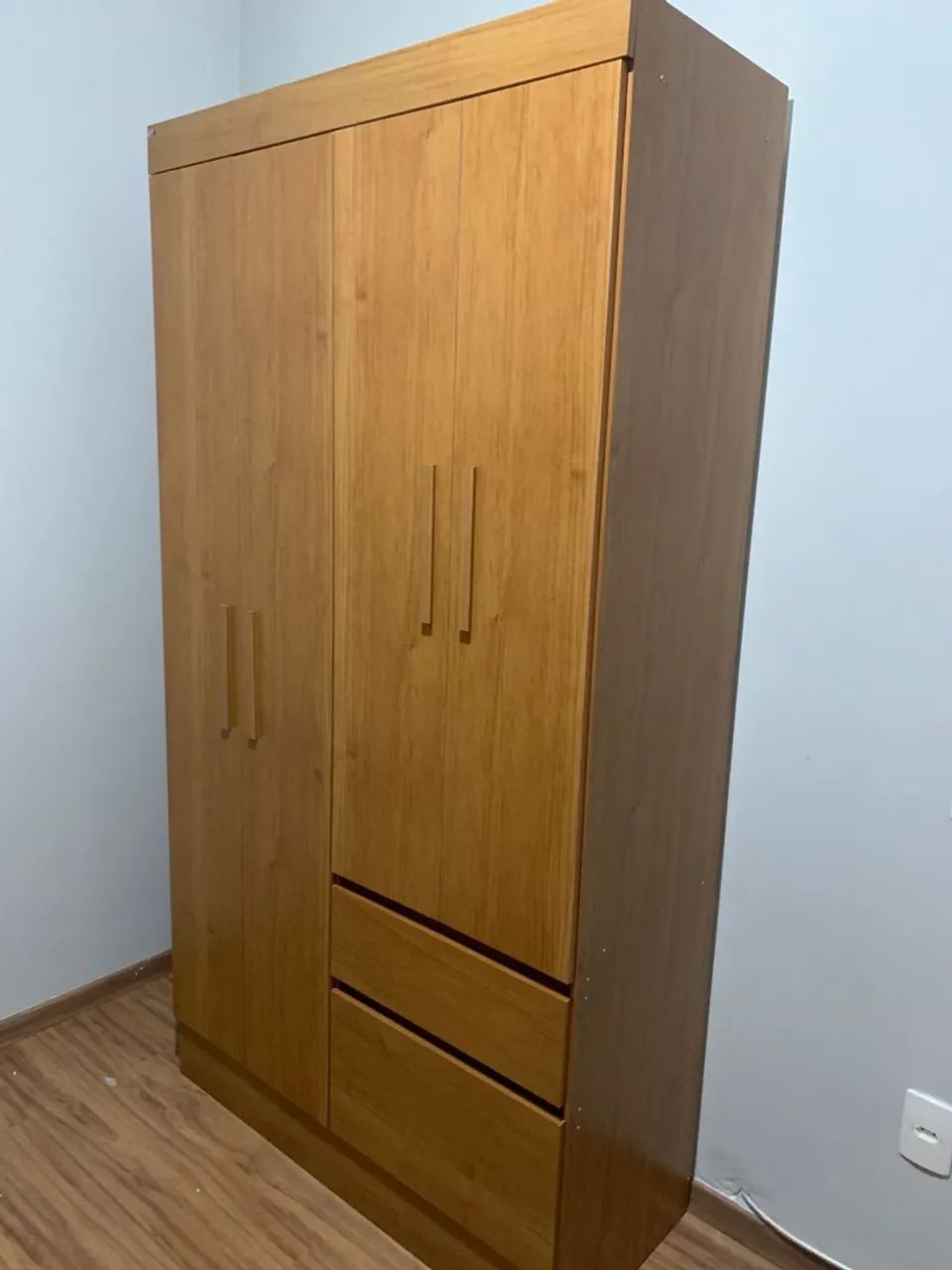 Guarda-roupa ideal para solteiro(a)