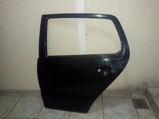 Porta TRASEIRA ( LADO MOTORISTA) fox 1.6 ano 2006 - Peças para