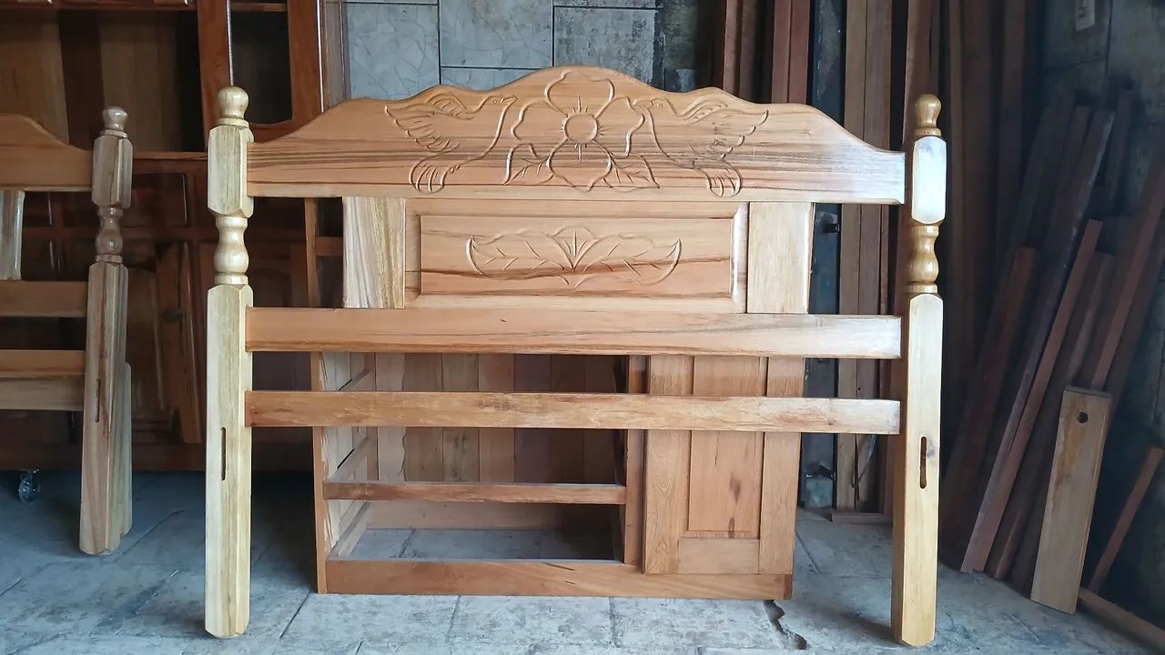 Cama Casal Trabalhada(Timborana)