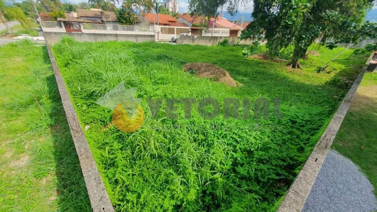 Terreno à venda, 900 m² a 150m do Mar