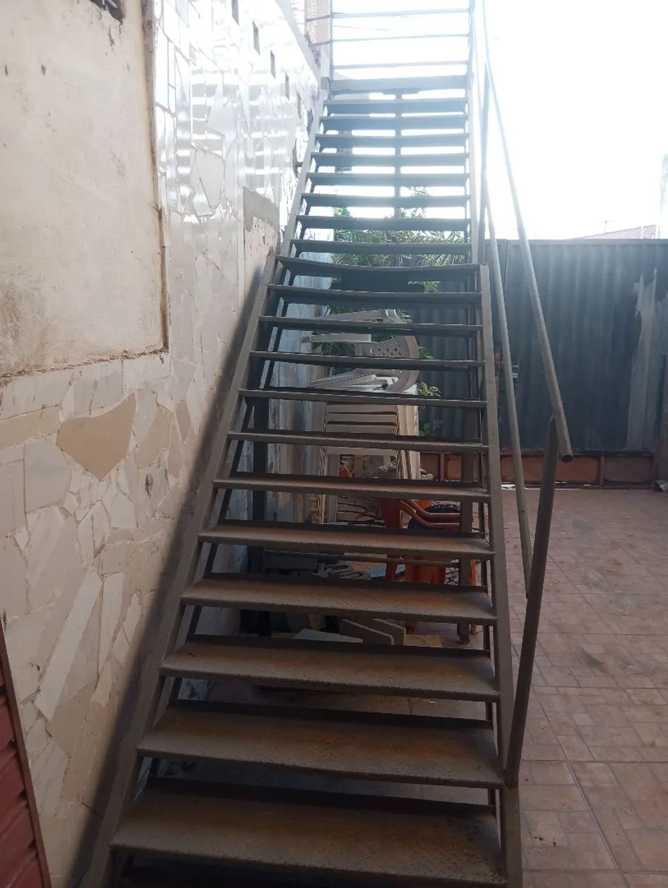Escada Metálica para Construção