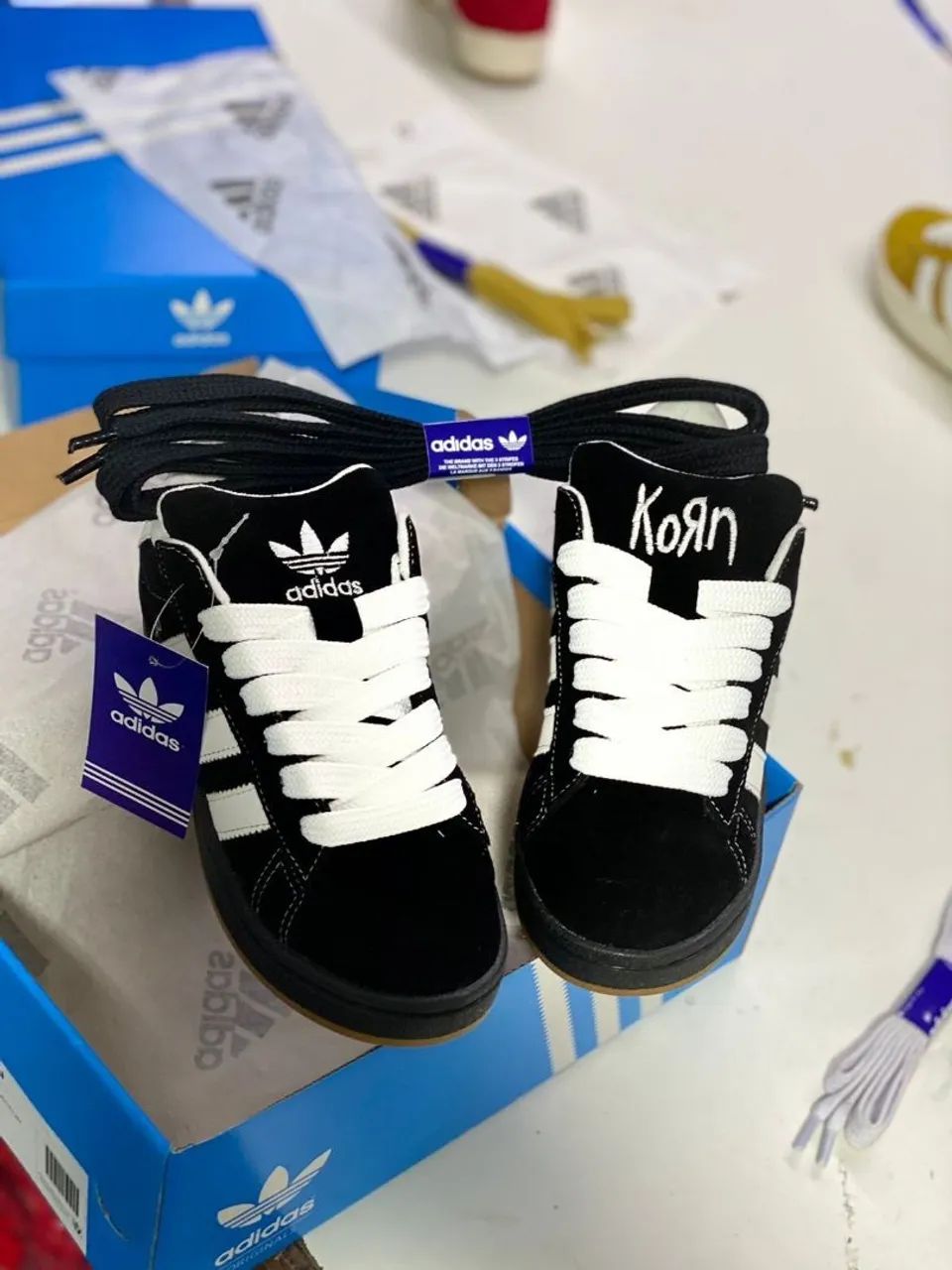 Tênis Adidas Campus 00s Premium  - Foto 4