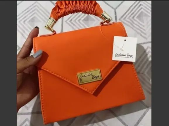 Bolsa laranja- nova