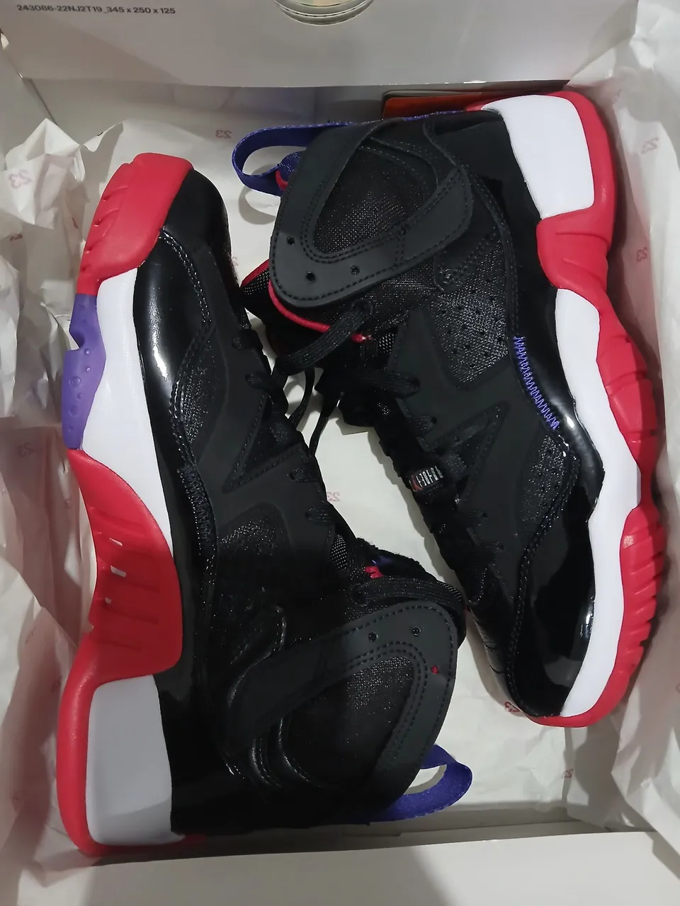 Tênis Nike Jordan Jumpman Two Trey - Masculino NOVO