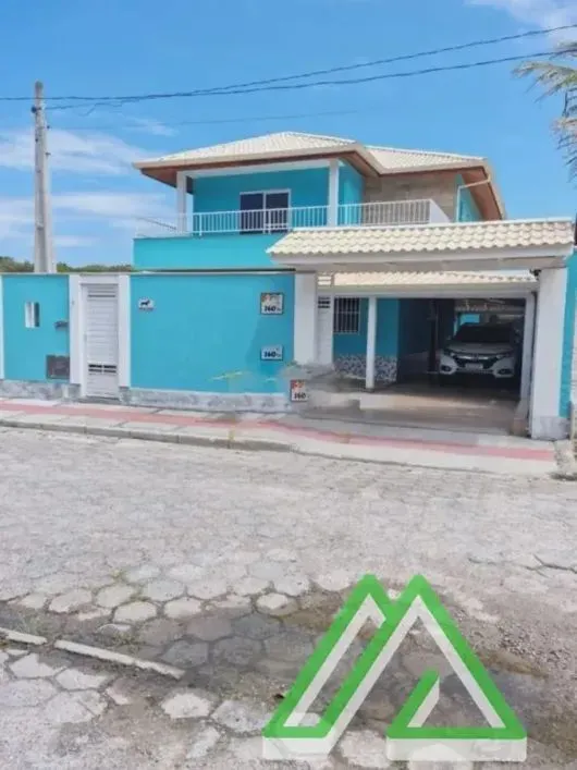 Lindo Sobrado Mobiliado com 4 dormitórios sendo 2 suítes nos Ingleses FlorianopolisSC. \