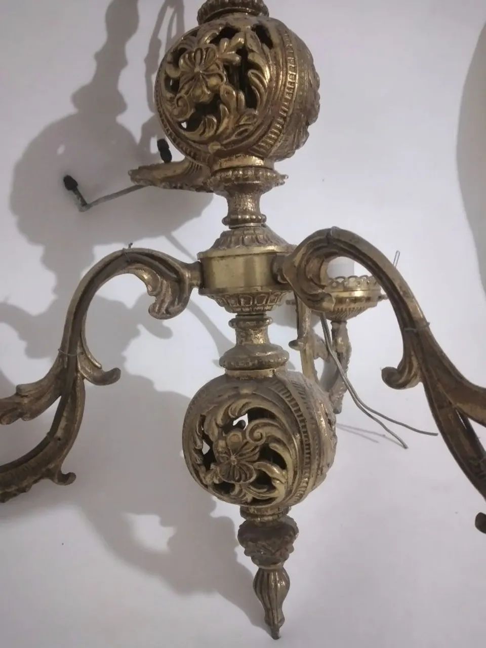 Raro Lustre de Bronze Antigo anos 70 - Foto 5