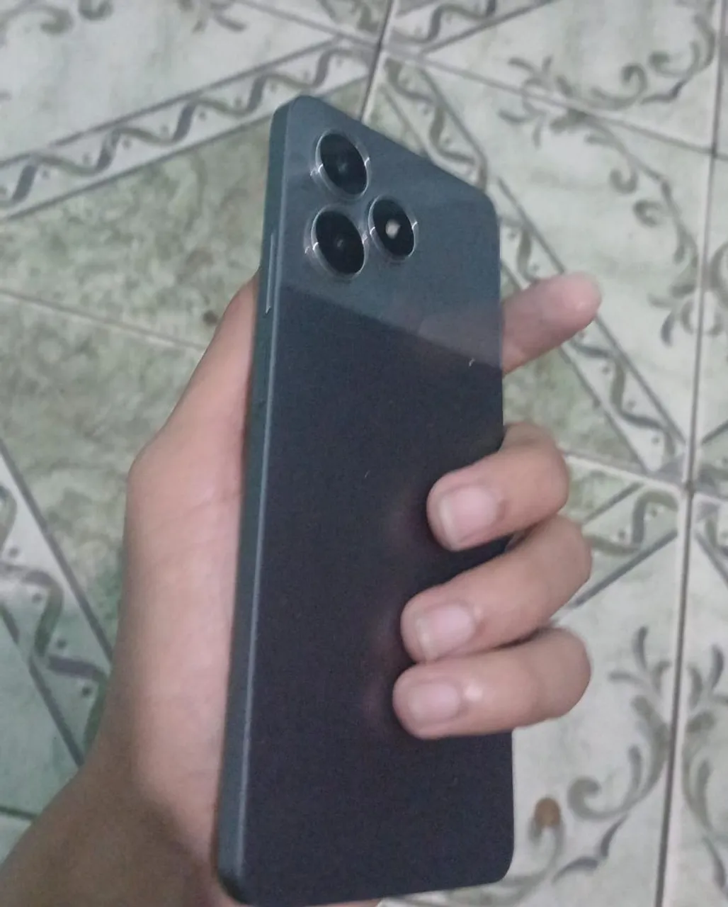 Realme NOTE 50 128 gigas e 6 de ram.
