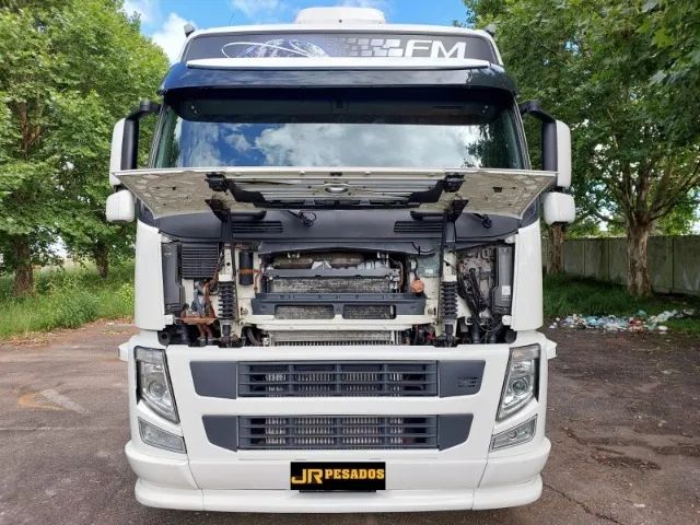 volvo fm 370 automático 6x2 completo teto alto ano 2011 - Foto 11
