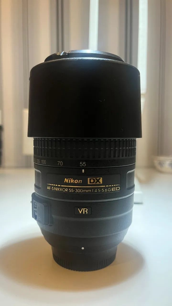 Lente Nikon AF-S DX Nikkor 55-300mm F/4.5-5.6G