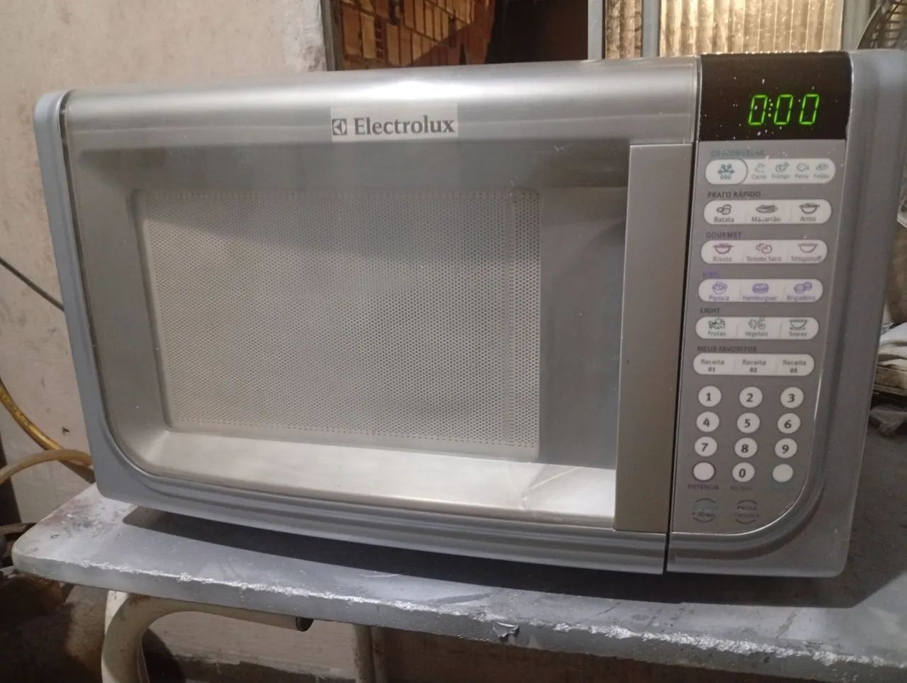 Microondas Eletrolux 30 Litros 