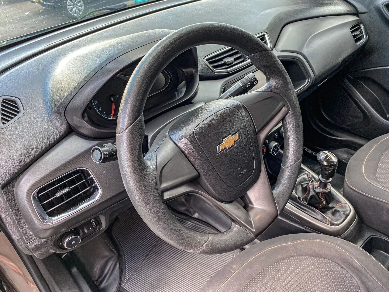 CHEVROLET ONIX HATCH LTZ 1.4 8V FlexPower 5p Mec. - Foto 3