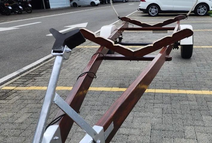 CARRETINHA ABERTA PRA BARCO / LANCHA  MODELO 2013