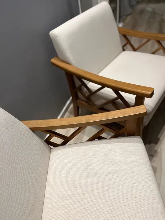 Poltronas vintage em madeira maciça - Foto 5
