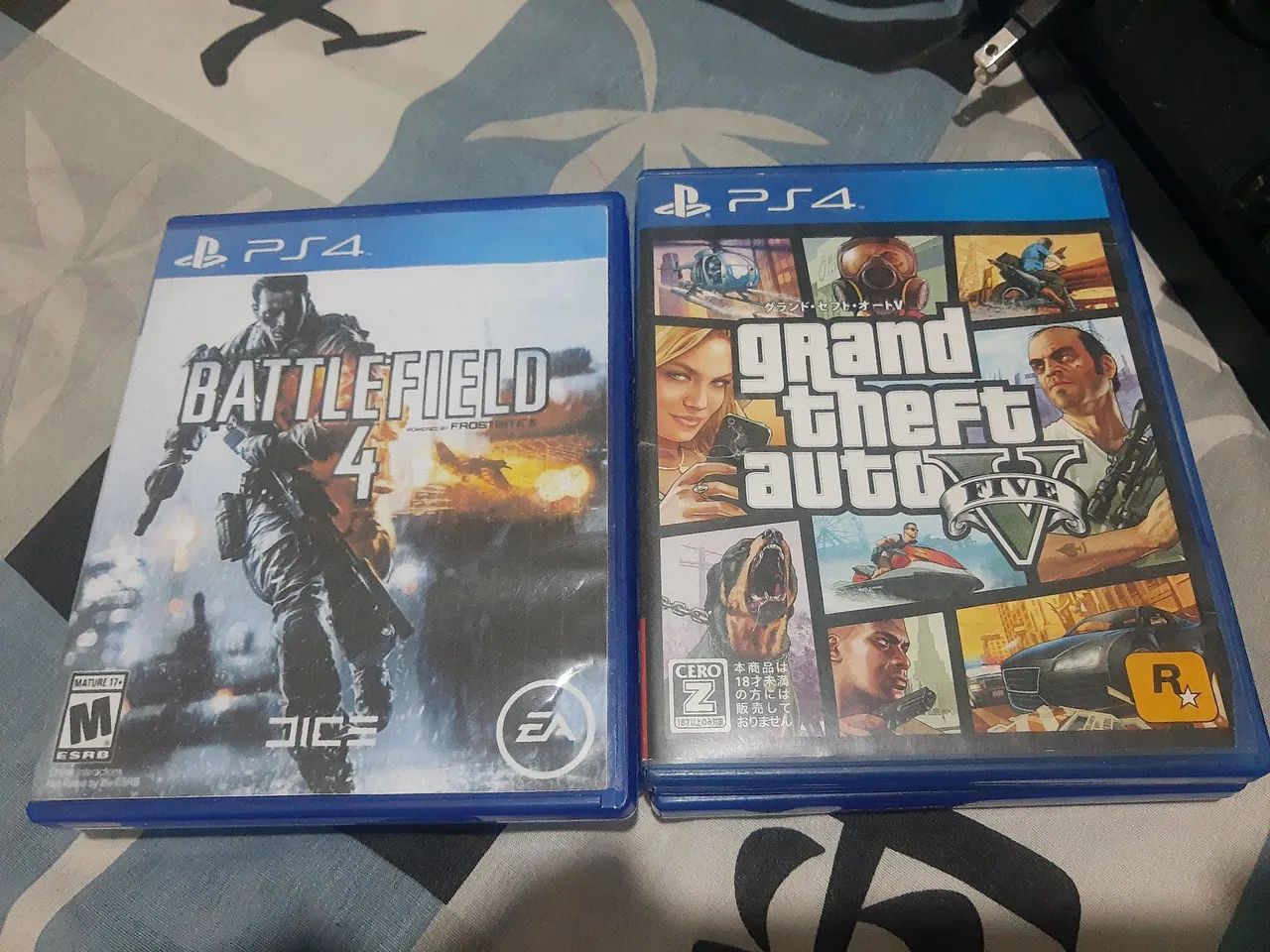 Playstation 4 Slim + jogos + cabos. - Foto 2