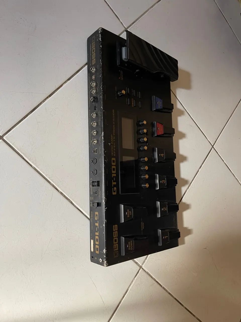 Boss GT-100 - Foto 4