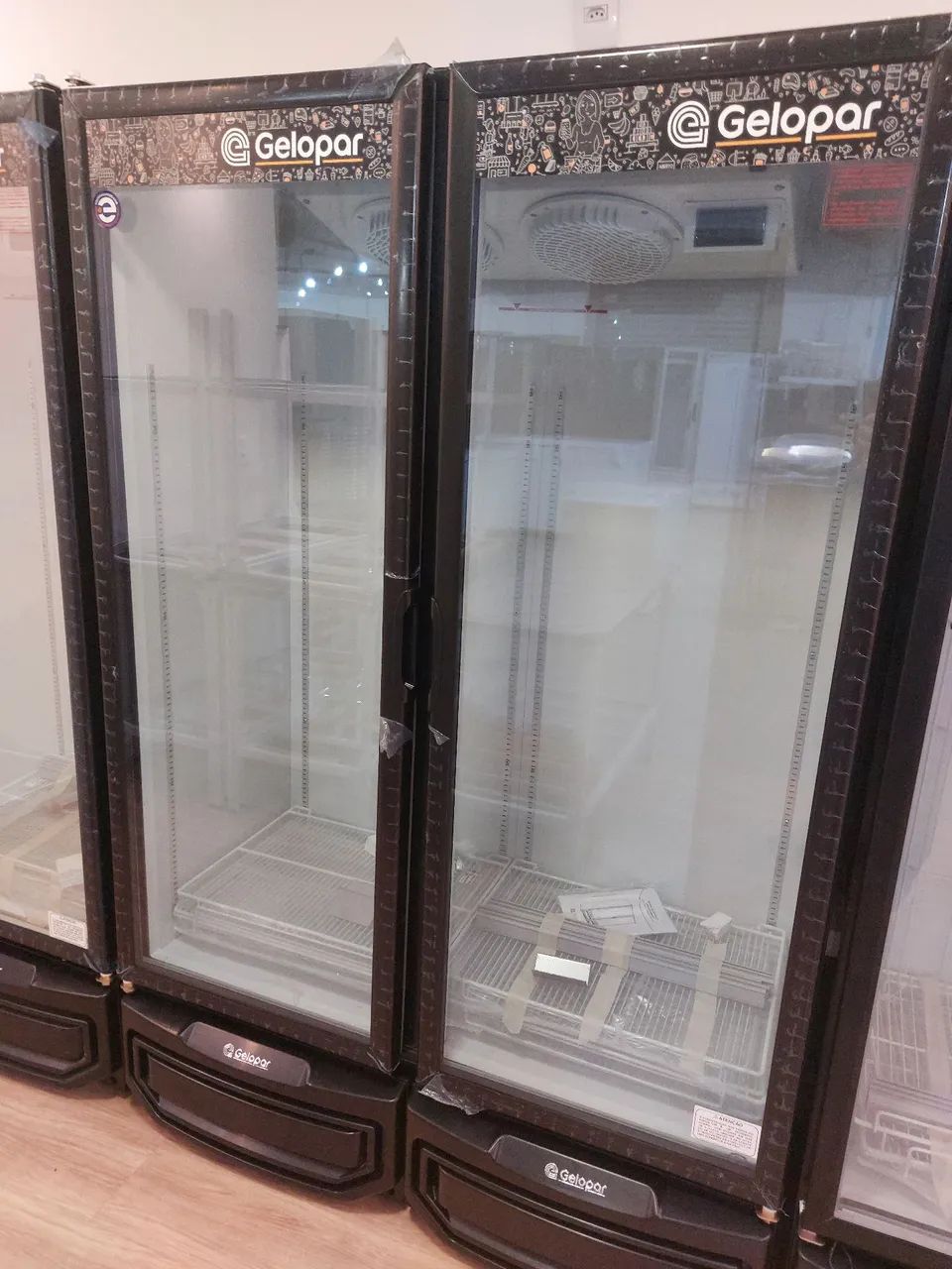 Cervejeira expositora 2 portas 950 litros nova pronta entrega 