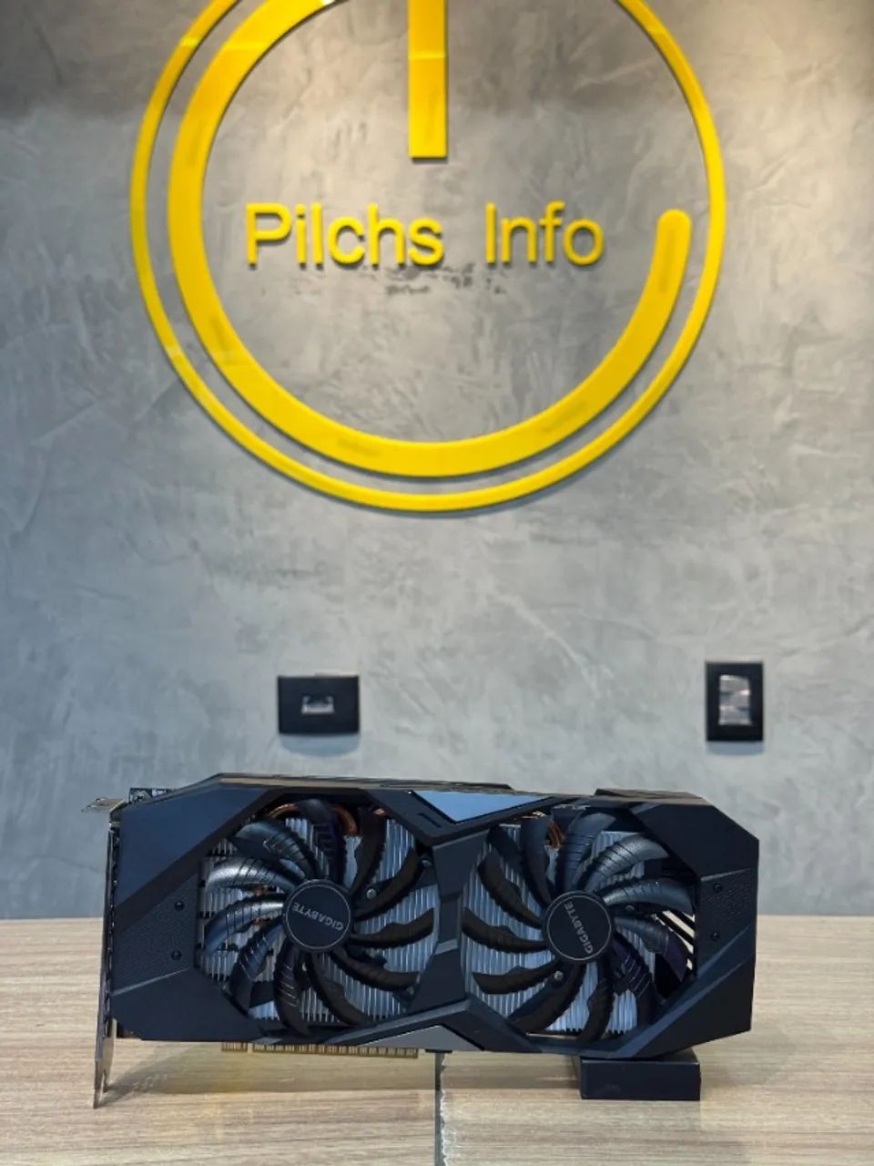 GTX 1650 4GB Gigabyte - Loja física - Garantia - Olx Pay