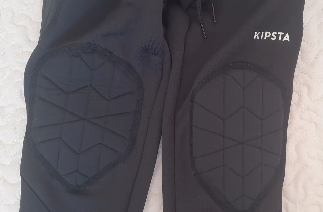 Calça Infantil de Futebol Goleiro Kipsta Preta - Decathlon<br>Tamanho - 5 a 6 anos - Foto 2