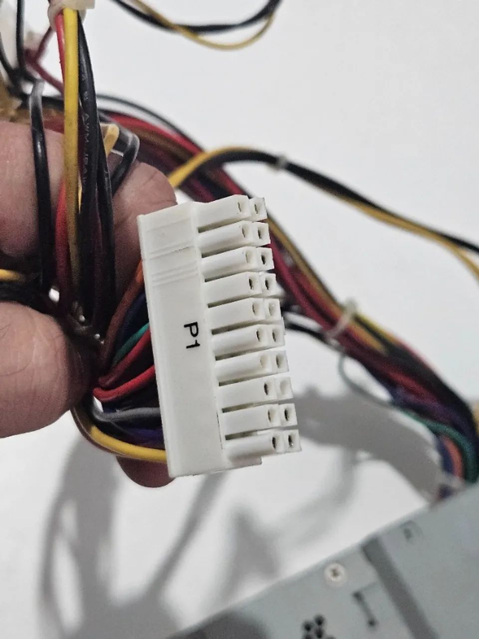 Fonte de alimentação 180W para pcs antigos, tipo low profile marca Dell  - Foto 4