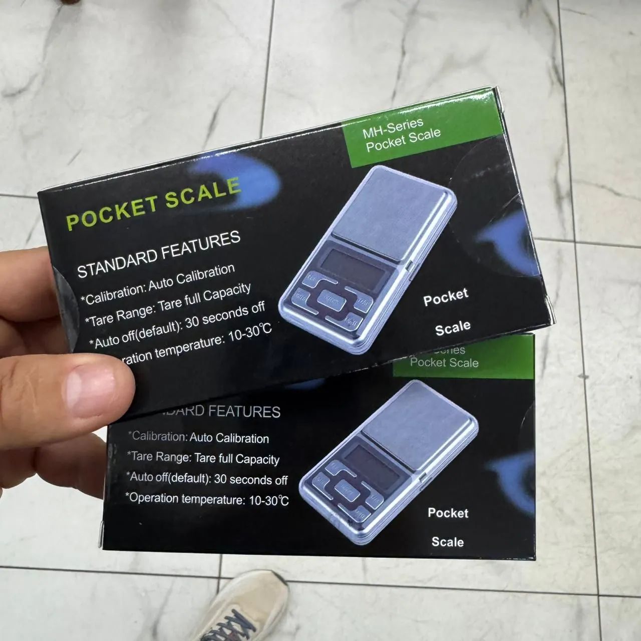 Balança digital de bolso pesa até 200g