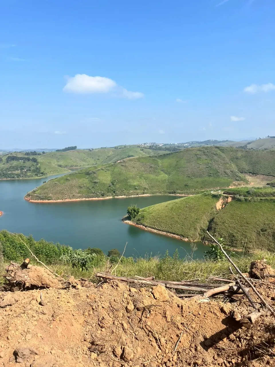 Terreno de 1.000m² na represa de Igaratá