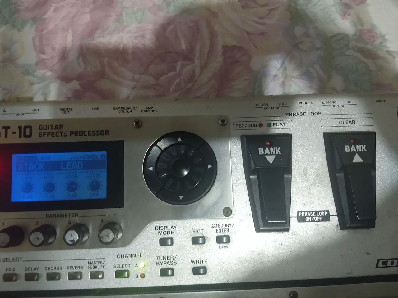 Pedaleira Boss GT-10 - Instrumentos musicais - Ramos, Rio de