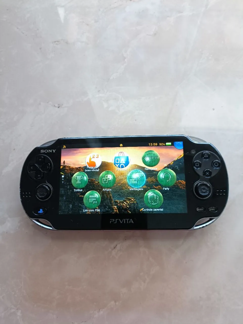 PS Vita funcionando perfeitamente