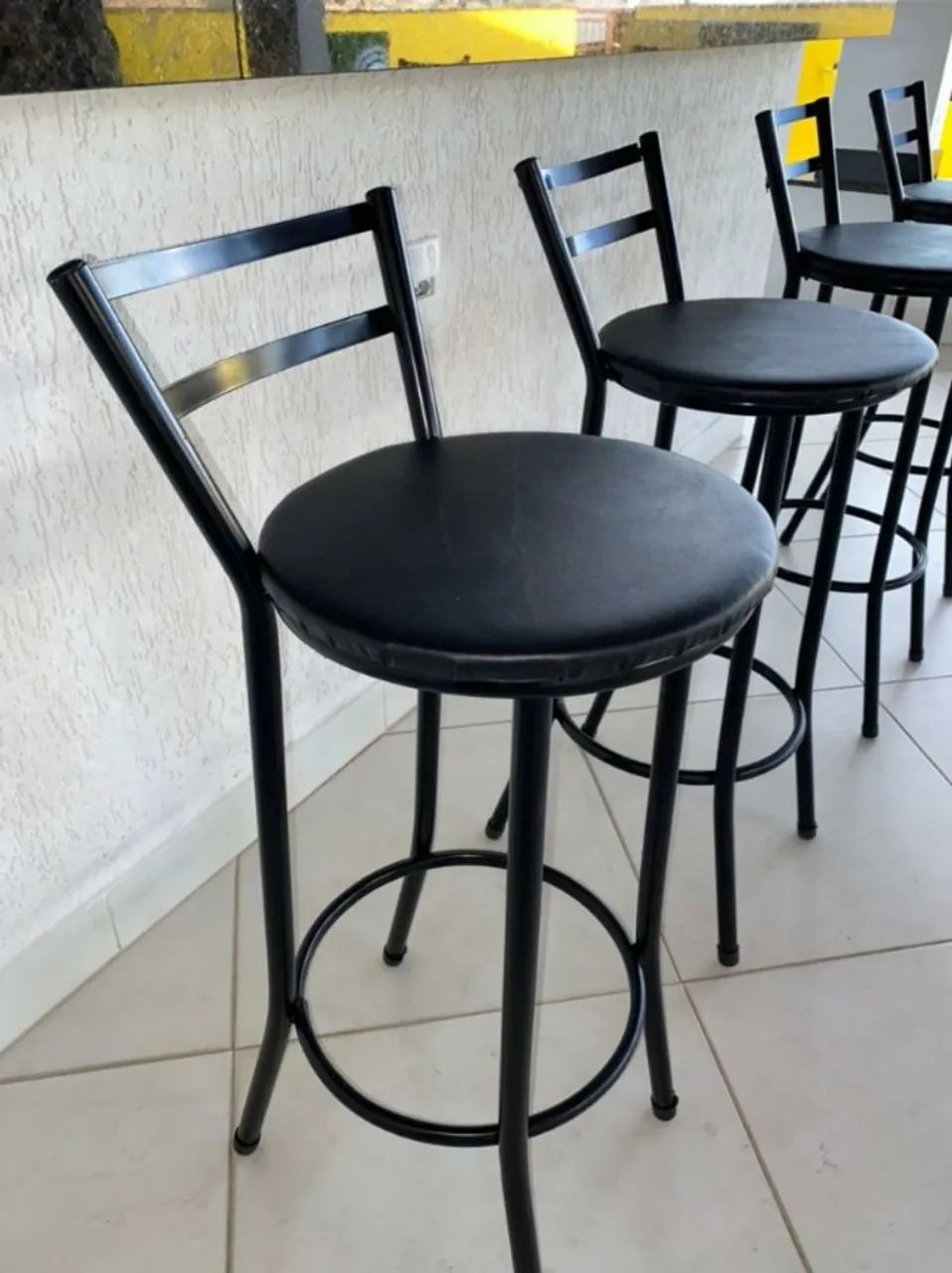 Banquetas Altas (70cm até o assento)