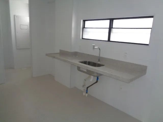 Apartamento novo com 03 quartos sendo 02 suítes, varanda, 2 vagas no Jardim Oceania - Foto 4