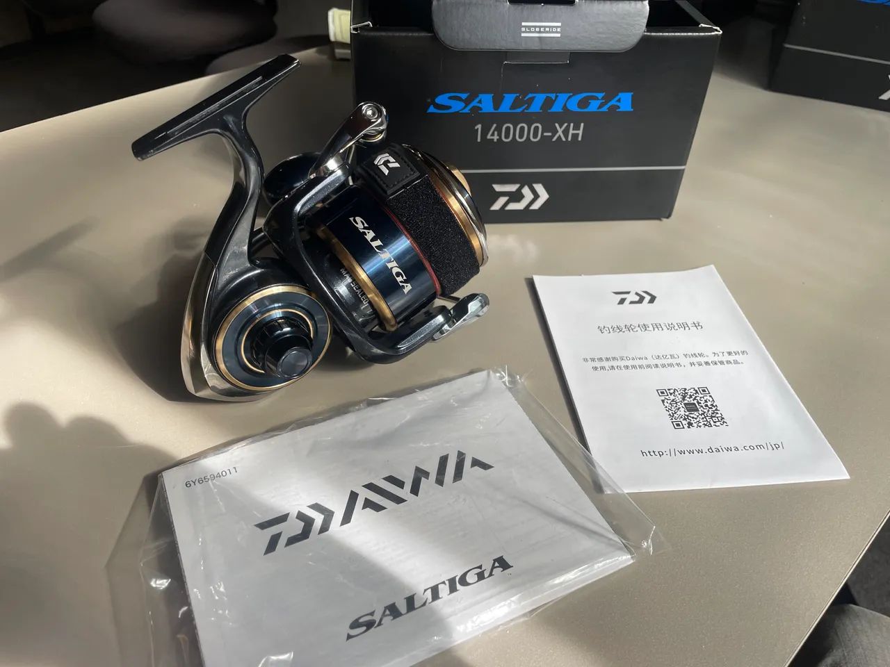 Molinete Daiwa Saltiga 14000-XH - Foto 2