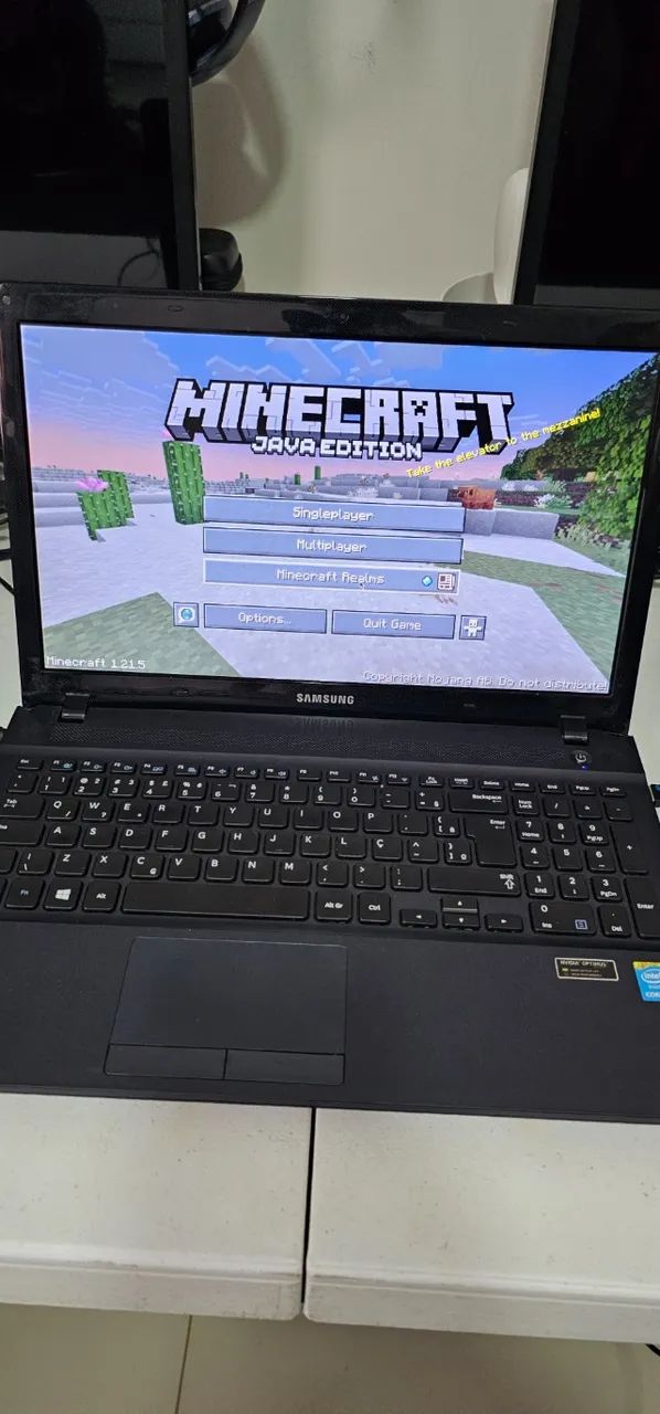 Samsung NP270E5J, C/ NVIDIA GeForce + Teclado, Mouse, HeadSet Gamer