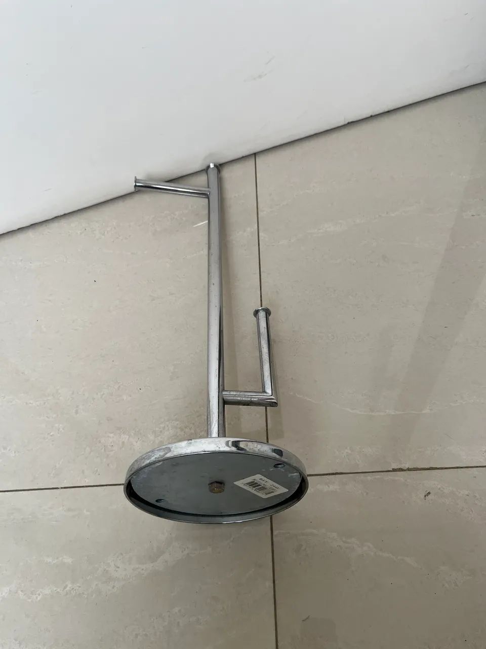 Suporte inox papel higiênico chão