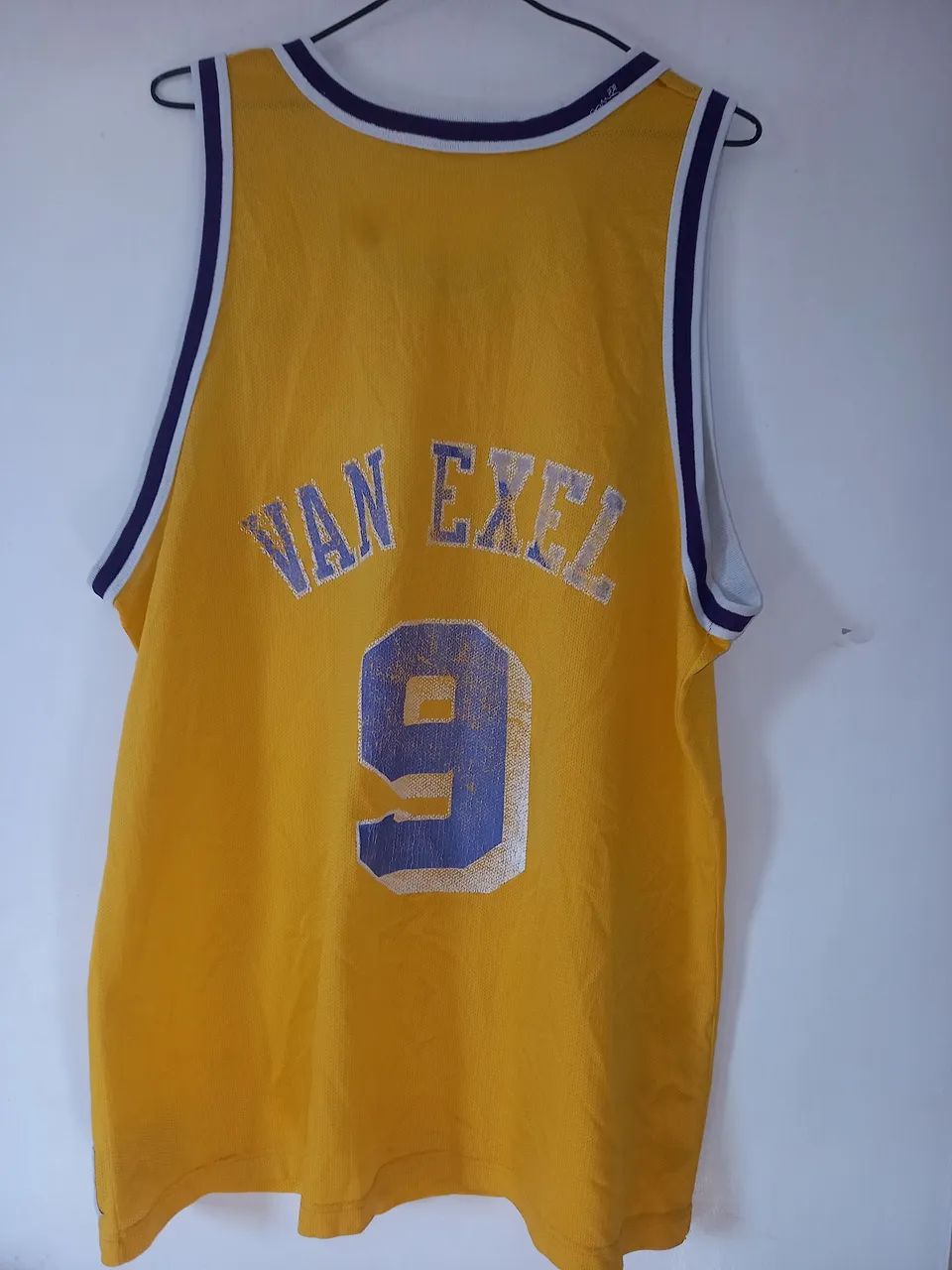 Camisa Lakers anos 90 - veste Gg  usada - Foto 5