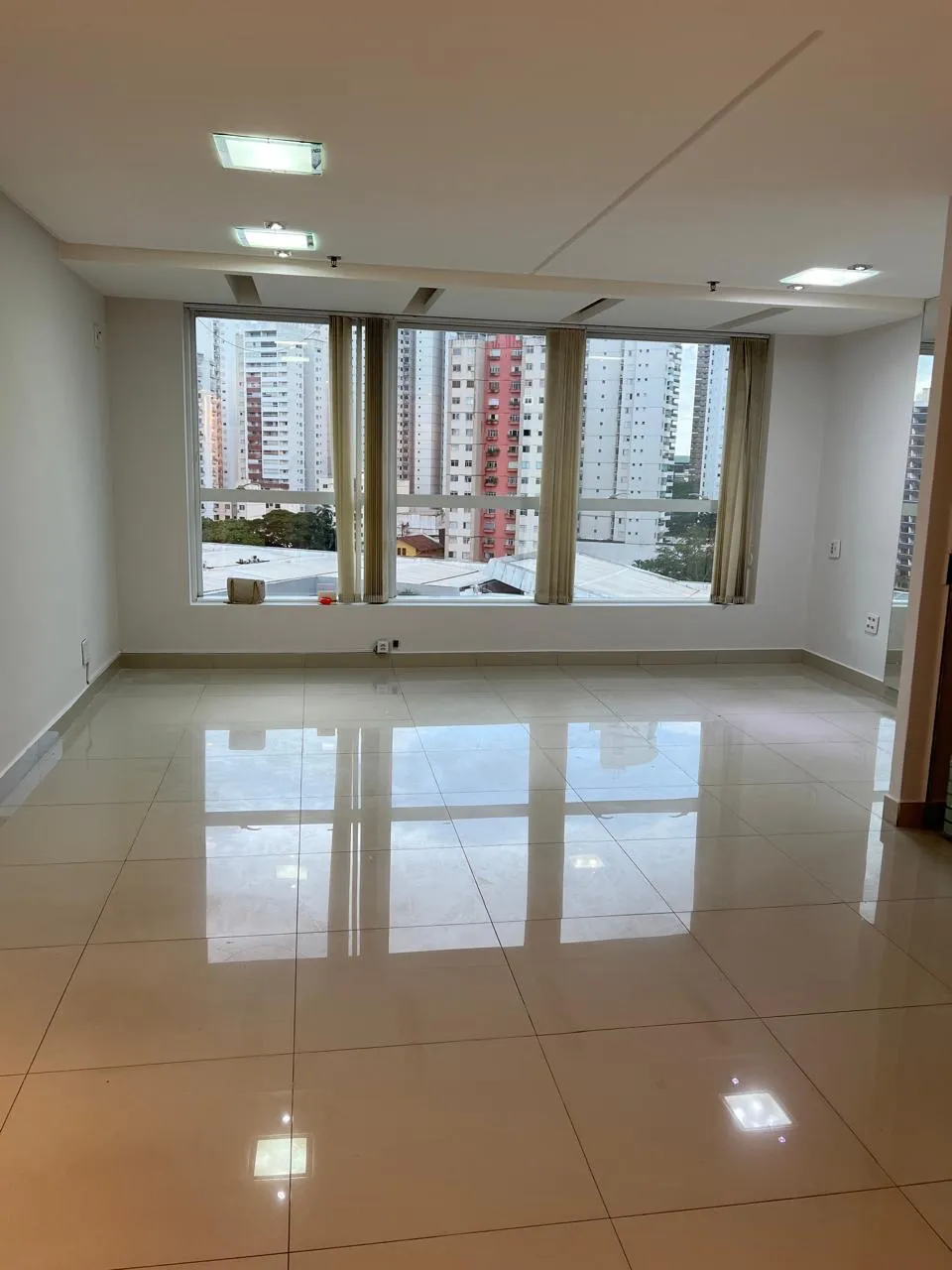 Imóvel para venda com 37 metros quadrados em Jardim Goiás - Goiânia - GO