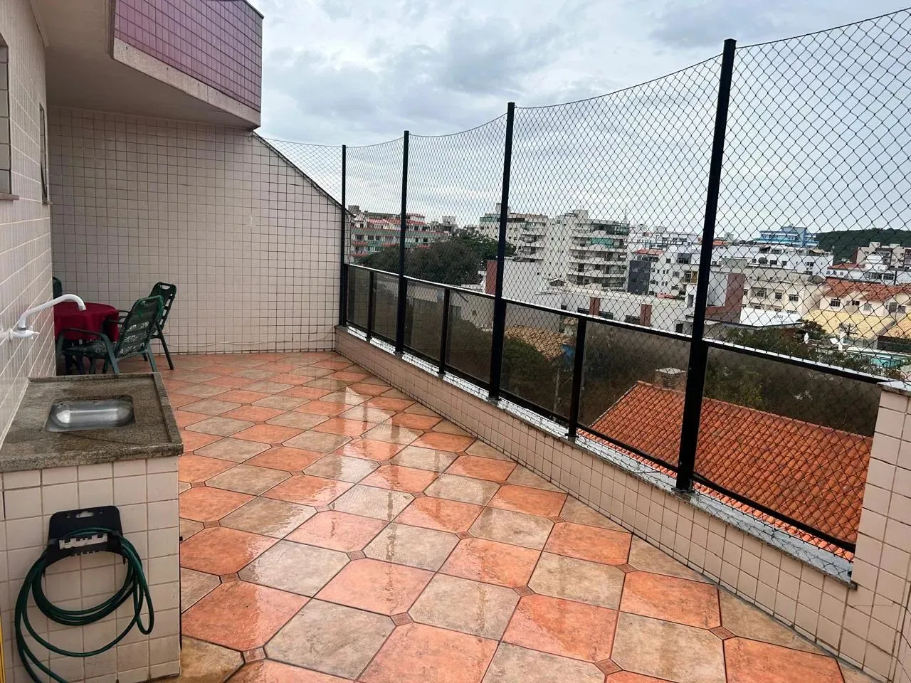 Duplex para aluguel tem 140 metros quadrados com 3 quartos em Centro - Cabo Frio - RJ