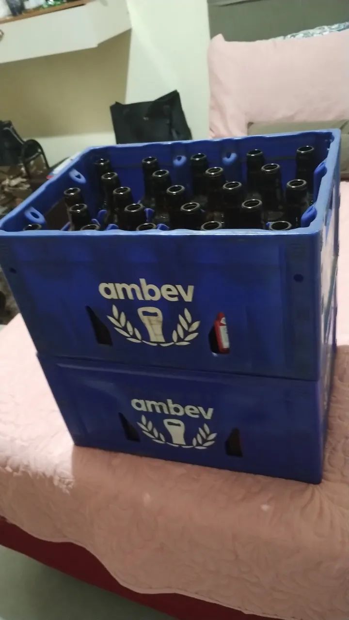Vende si vasilhame de cerveja e caixa  - Foto 2