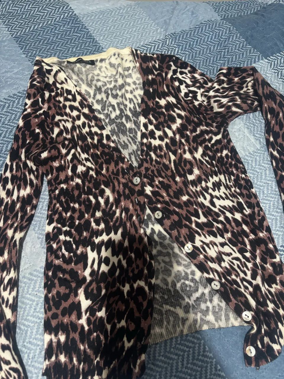 Roupas seminovas - Foto 4