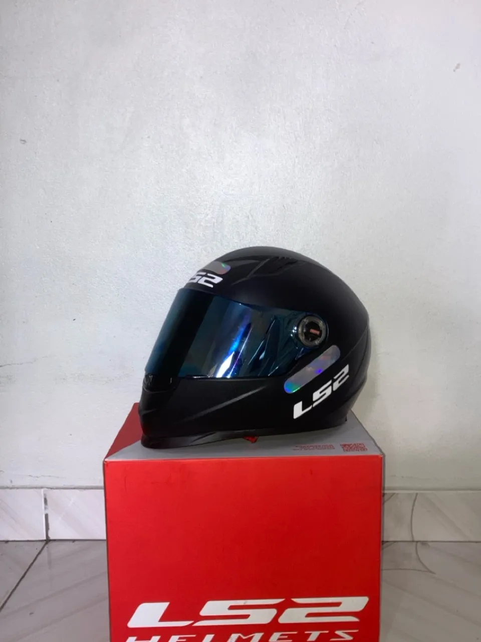 Capacete LS2 - Preto Fosco com 2 viseiras