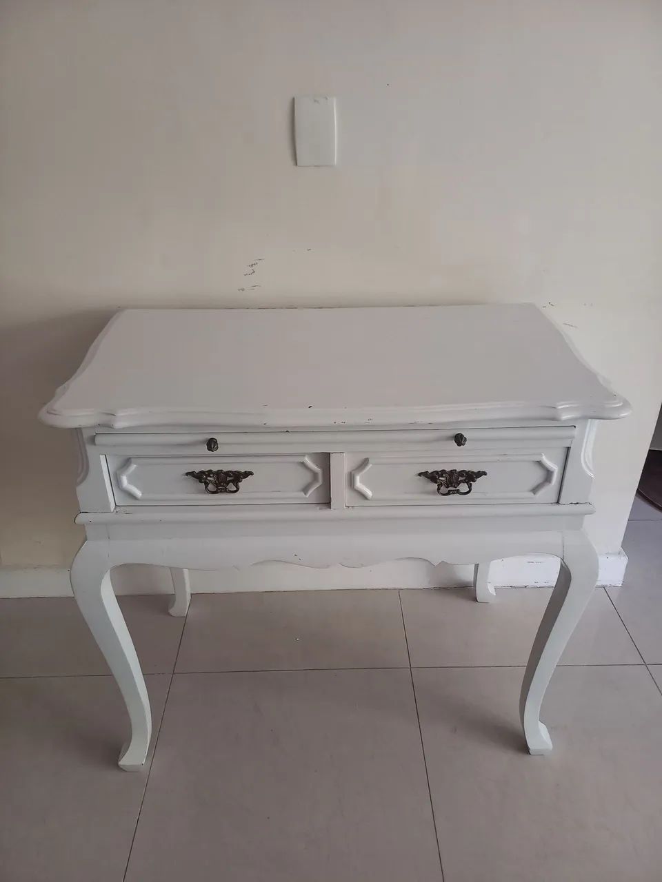Rack de madeira branco vintage
