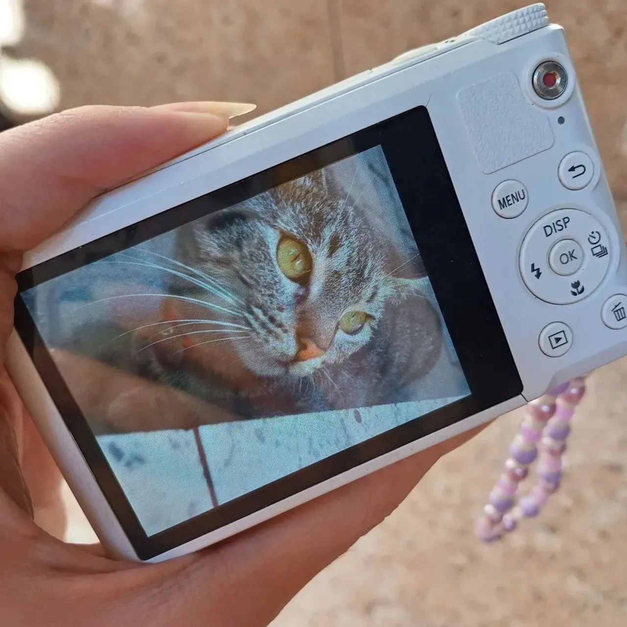 Câmera Digital Samsung WB250F  - Foto 2