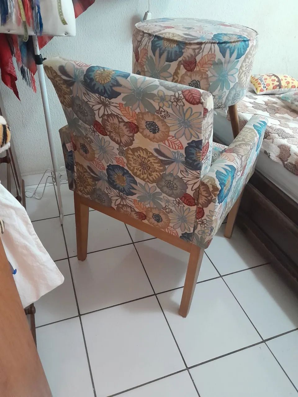 Poltrona e Puff Floral - Foto 3