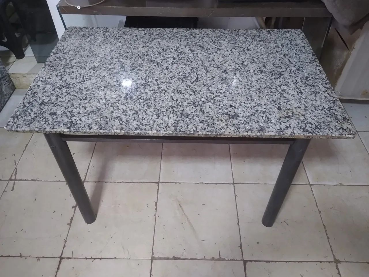 Mesa com 3 cadeiras  - Foto 5