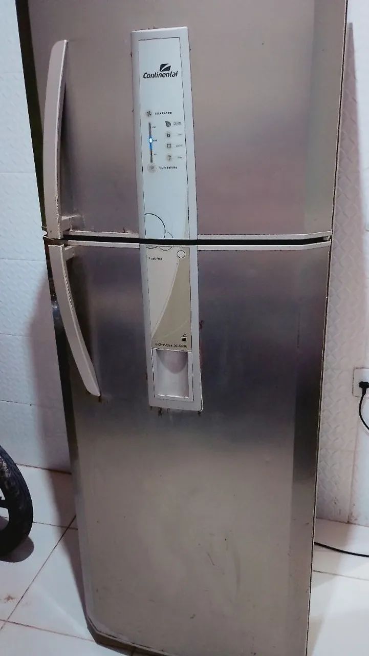 Geladeira Continental 