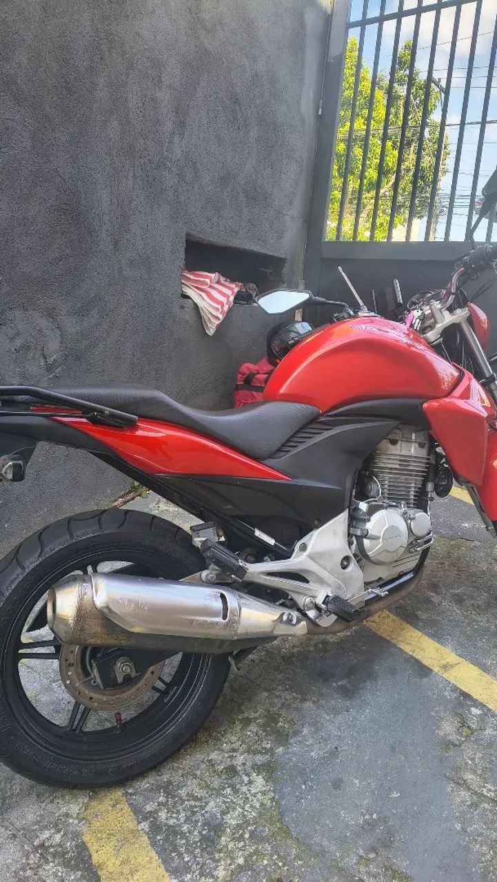 Vende-se cb 300r 2014  - Foto 2