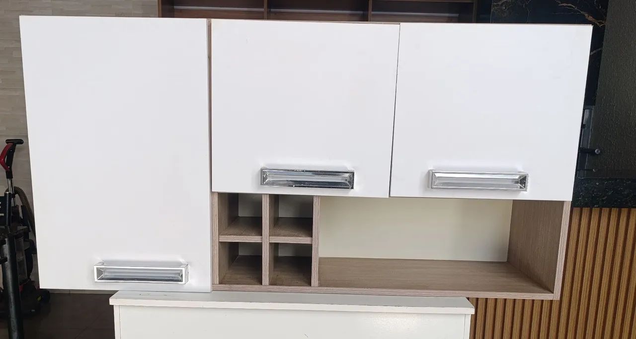 Conjunto de armários com bancada de Cooktop 