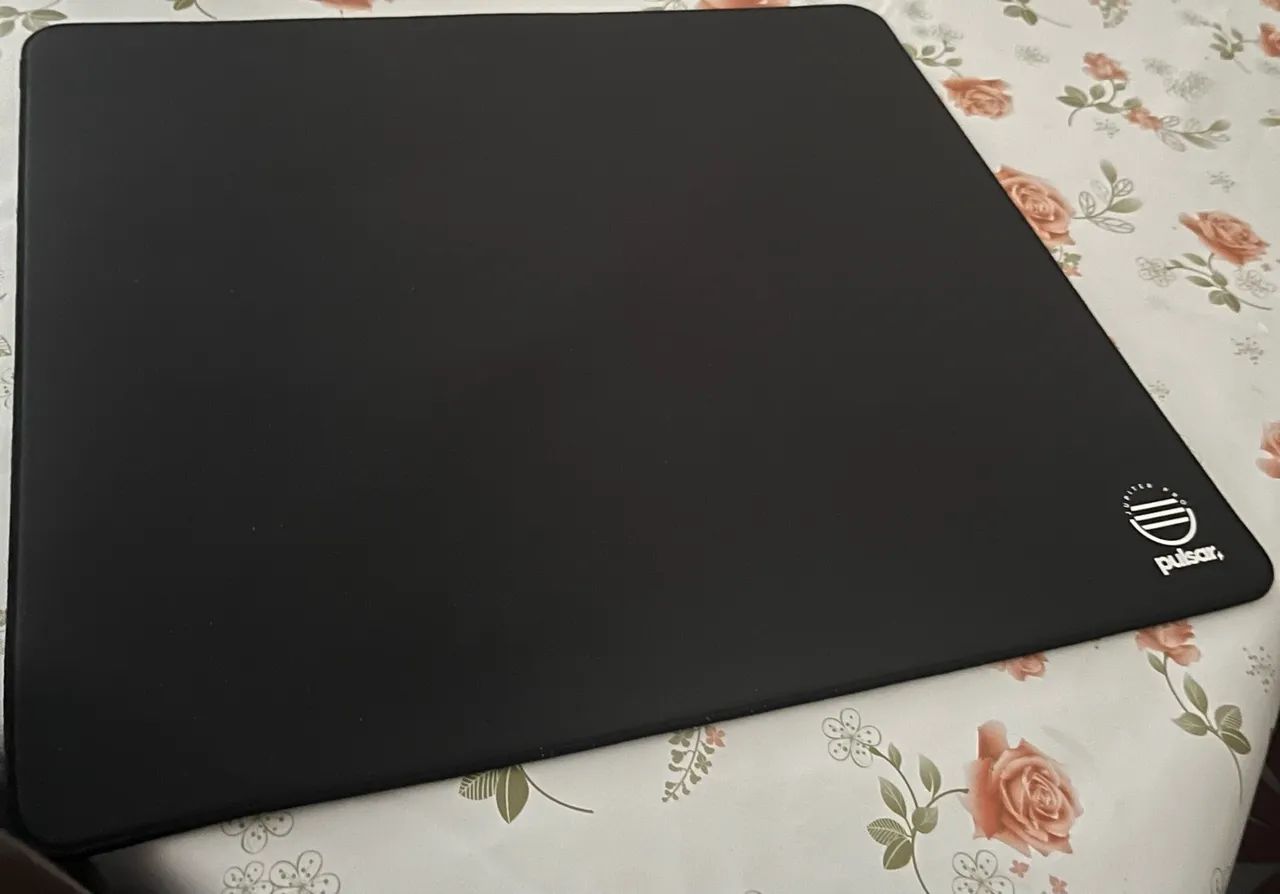 Mousepad pulsar es Júpiter pro 