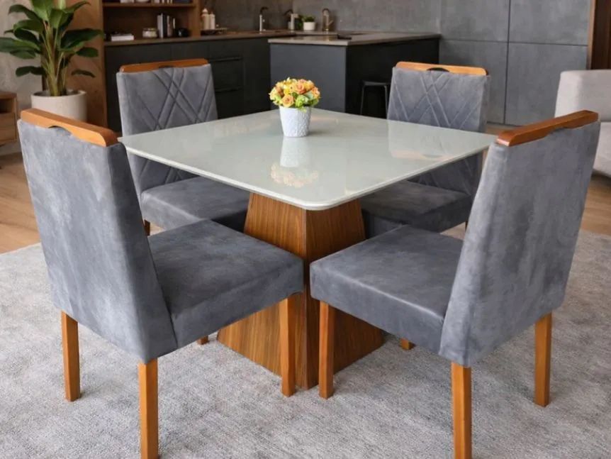 Mesa de jantar 90x90 com 4 cadeiras 