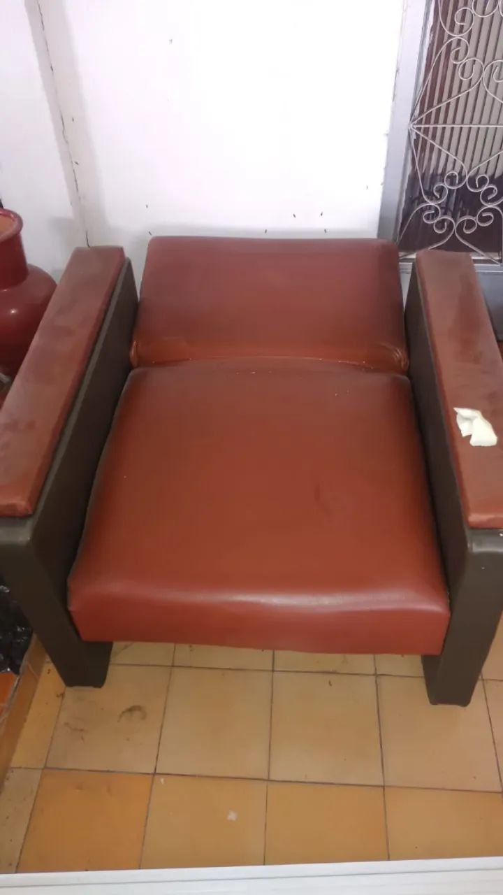 Vendo essas cadeiras e poltronas - Foto 2