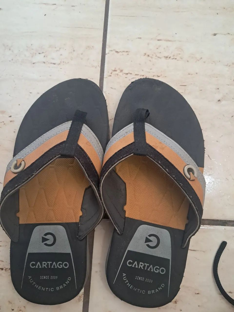 Chinelo semi novo