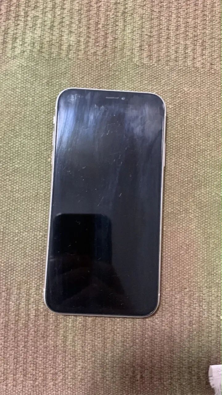 iPhone XR Branco ? Funcionando, Câmera OK, Bateria 100%